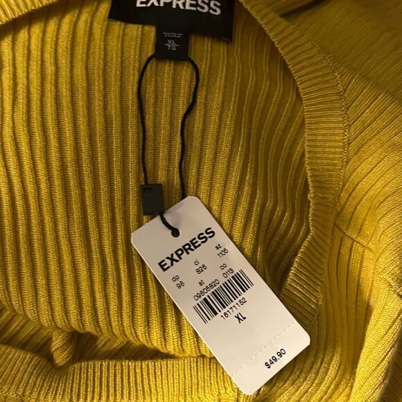 Express size XL yellow sweater NWT-2532 - Picture 3 of 4